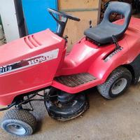 trattorino tagliaerba 