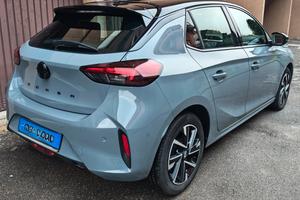 Opel corsa 1.2 GS Line 