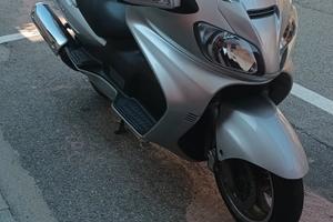 Suzuki Burgman 650 executive 