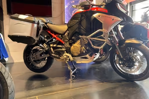 DUCATI Multistrada V4 1160 Rally Red Radar
