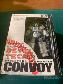 Revoltech convoy transformers kaiyodo ultra magnus