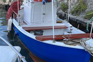 Barca a motore 5 metri