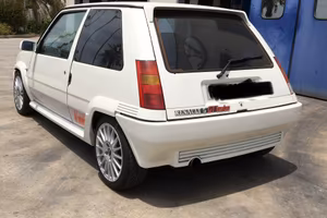 Renault 5gt-turbo 