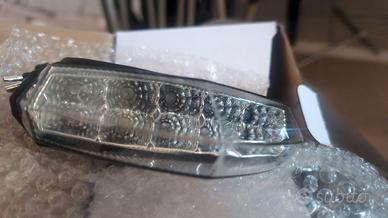 faro posteriore led moto