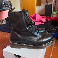 Dr martens nere