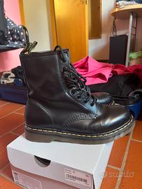 Dr martens nere