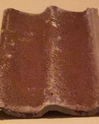 Tegola in cemento doppia romana granulata rossa