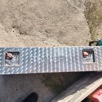 Cassetto portatutto per semirimorchio 