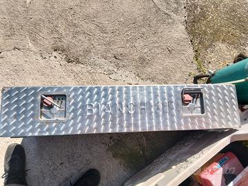 Cassetto portatutto per semirimorchio 