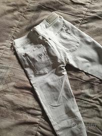 ✨ Jeans praticamente nuovi 
