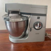 Planetaria da cucina-stato molto buono