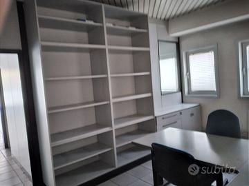 2 Armadi a muro misure 400x300x50