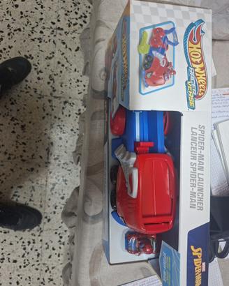 Hot wheels racer verse spider man nuovo