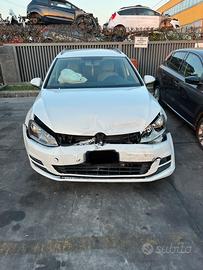 Golf 7 SW del 2014 per ricambi