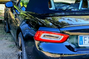 Fiat 124 spider lusso