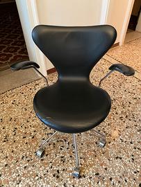 Sedia da ufficio modello 7 da Fritz Hansen