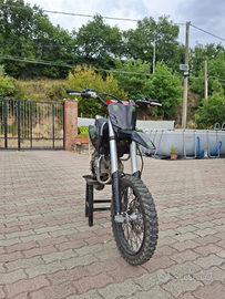 Pit bike cvm 150