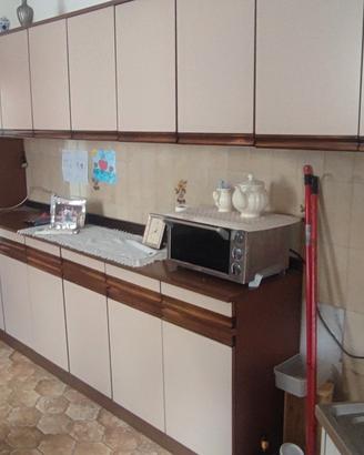basi e pensili cucina, panca ad angolo 