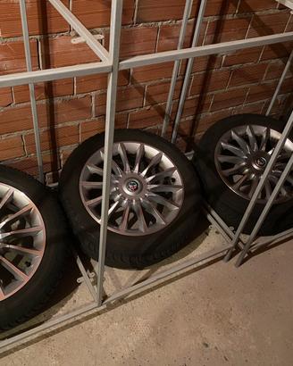 Cerchi Alfa Romeo MiTo Gommati Invernali Falken
