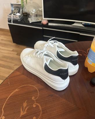 Sneaker Alexander McQueen Bianche - Come Nuove