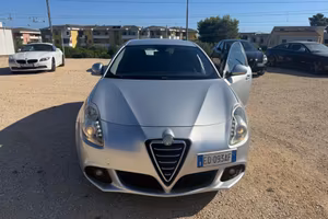 Alfa Giulietta 1.4 Turbo METANO 3.999€