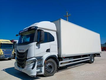 Iveco S WAY 360 Furgonato