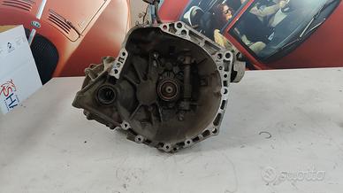 Toyota Yaris CAMBIO 1.000cc benzina Anno 2010