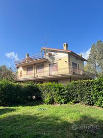 5 LOCALI A CIVITA CASTELLANA