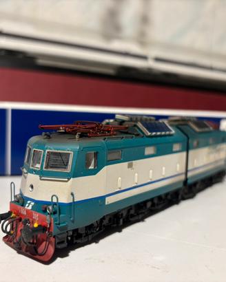 Fs 636 photovoltaic train locomotiva roco