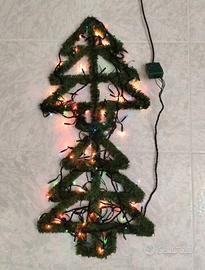 Decorazione natalizia albero di natale con luci