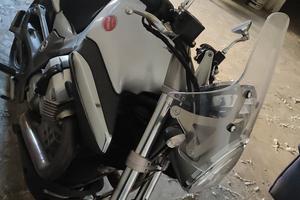 Moto Guzzi Breva 1200