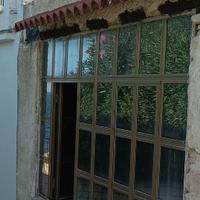 grande vetrata in alluminio 