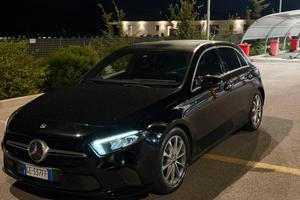 MERCEDES-BENZ A180  benzina 2021