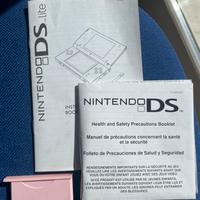 Manuali Nintendo DS Lite Rosa + Cover Slot