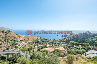 Taormina appartamento con posto auto -2