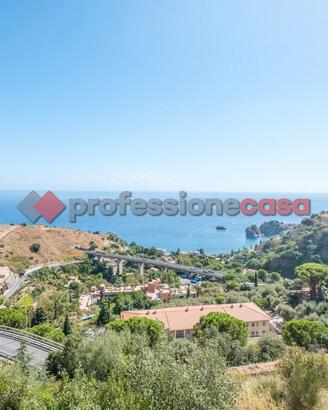 Taormina appartamento con posto auto -2