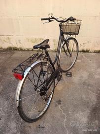 bici donna ruota 28" con cambio