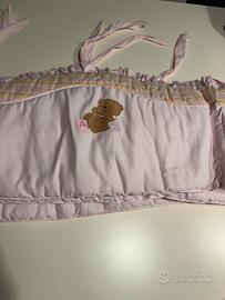 Paracolpi e copertina imbottita per bambina