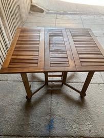 Tavolo in legno d balcone giardino apribile chiude