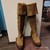 Stivali in nabuk beige