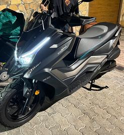 Scooter Kymco 360 - 300cc