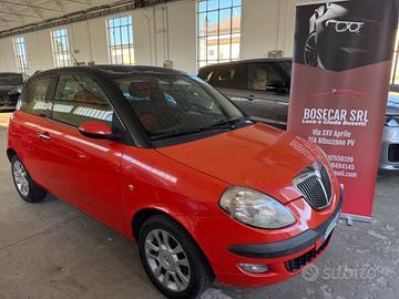 Lancia Ypsilon 1.3 Multijet 16V Momo Design