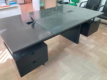 tavolo scrivania con cassetti