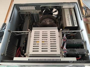 case PC completo di tutto ( escluso hard disk)