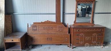 comò, comodini, specchio e schienale letto