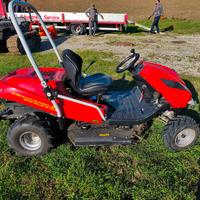 trattorino tagliaerba 