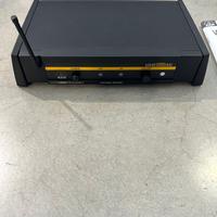 SISTEMA WIRELESS UHF, AKG, WMS 40 E SR 40.