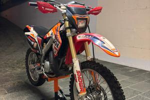 HM CRE 70 Six Competition