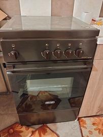 Cucina a gas quattro fuochi