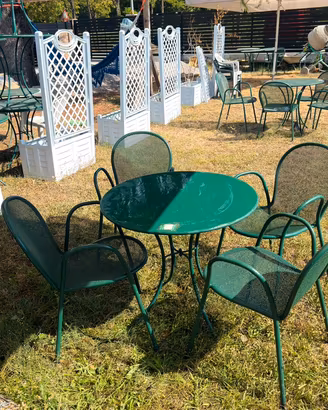 Tavolo da giardino in metallo con 4 sedie